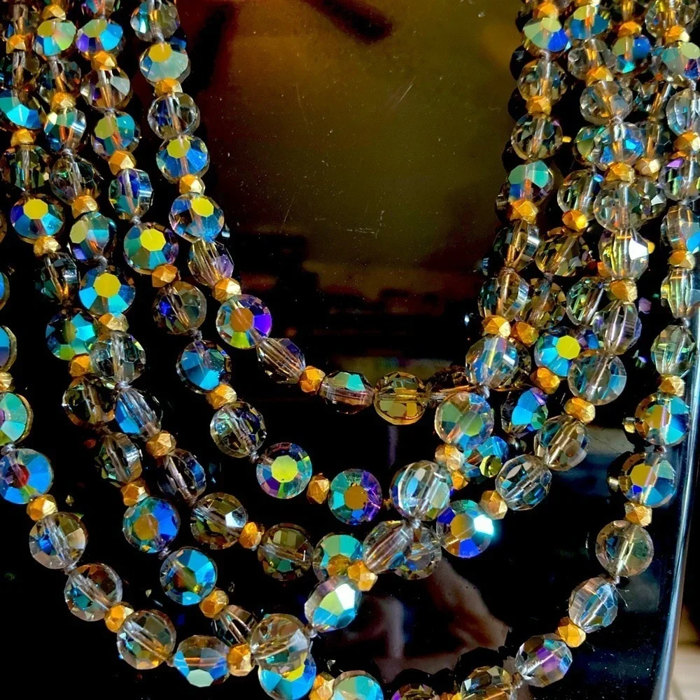 Stunning 5 strand vintage irredescent crystal bead necklace - Picture 3 of 13